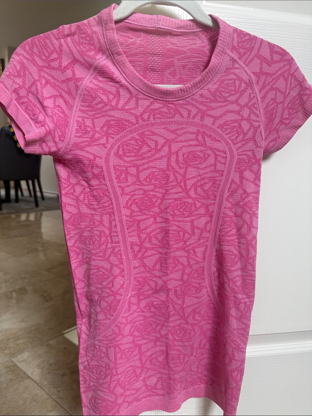 Lululemon swiftly tech Pink roses Active Short Sleeve Top